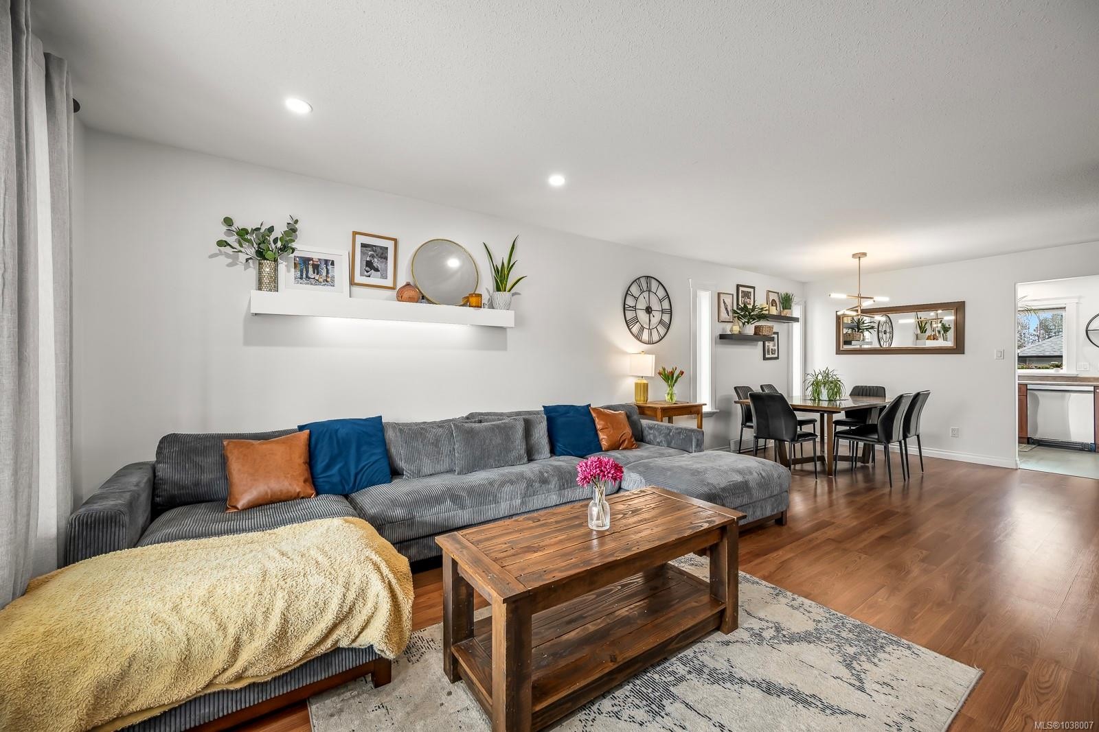 836 Tracker Pl, Comox, BC
