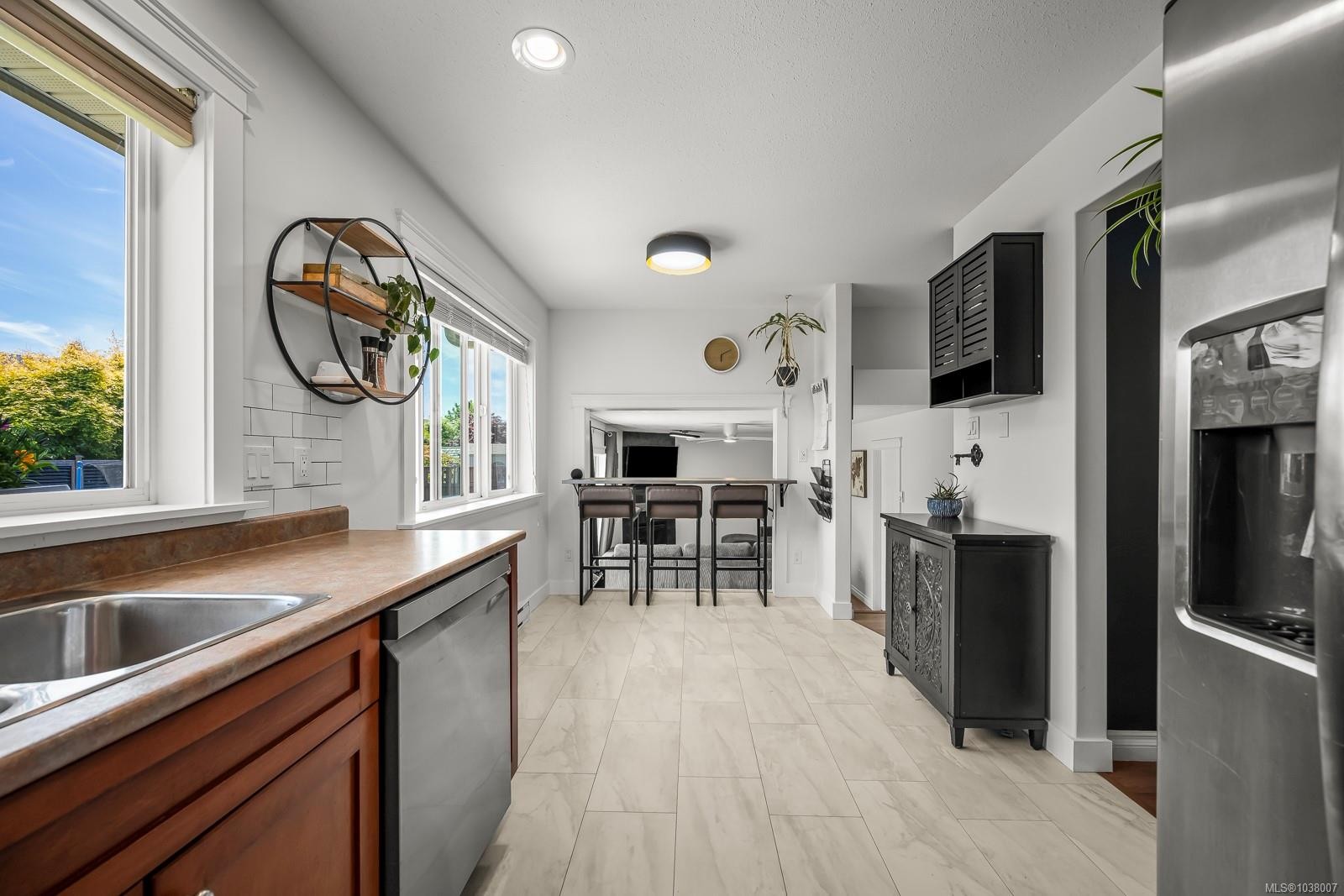 836 Tracker Pl, Comox, BC