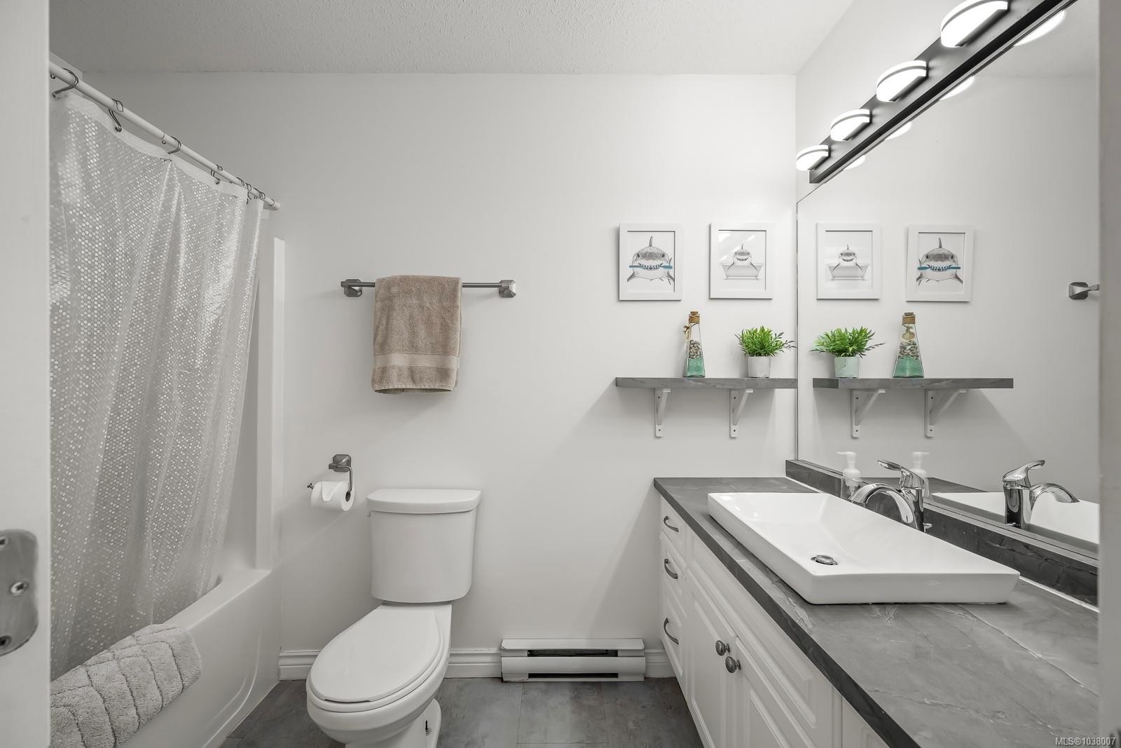 836 Tracker Pl, Comox, BC