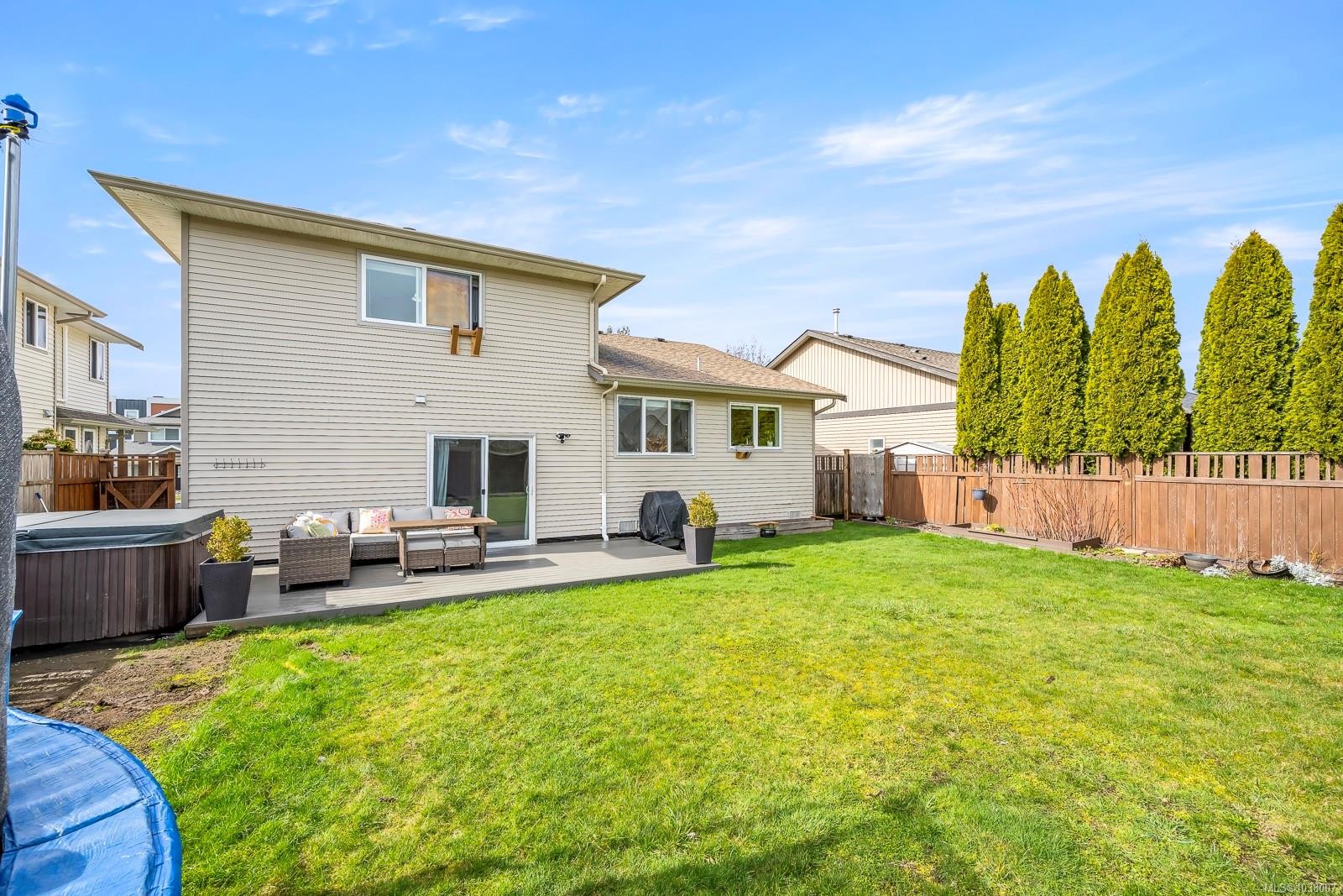 836 Tracker Pl, Comox, BC