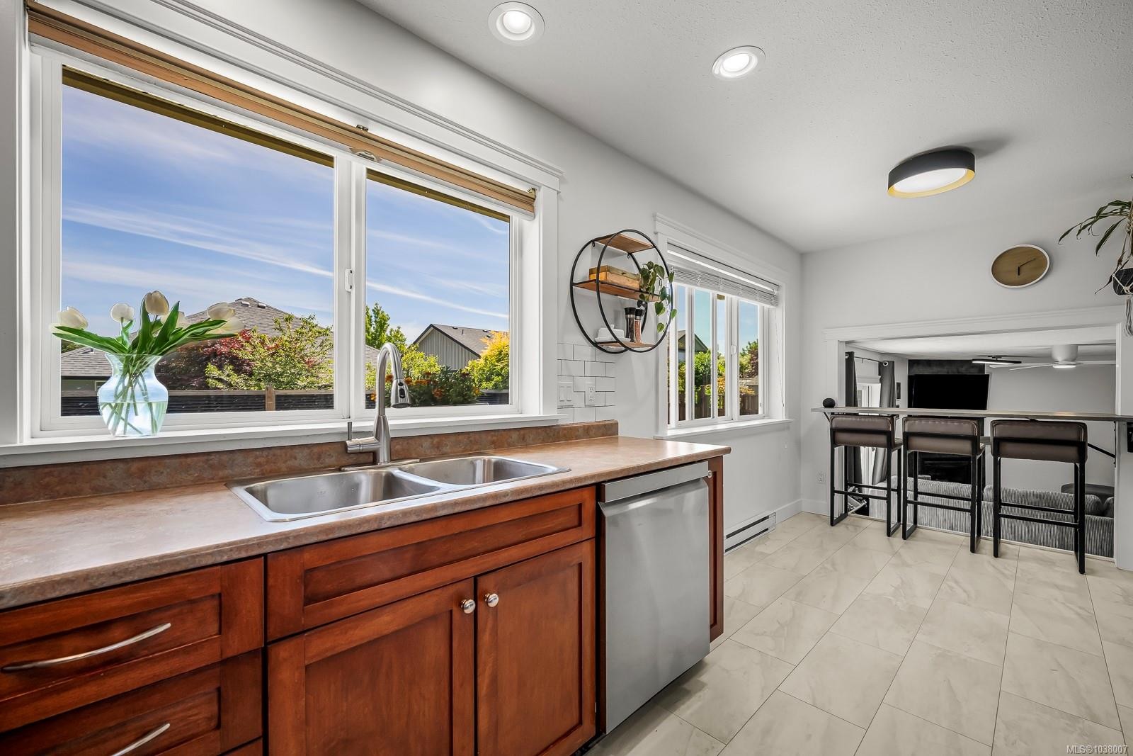 836 Tracker Pl, Comox, BC