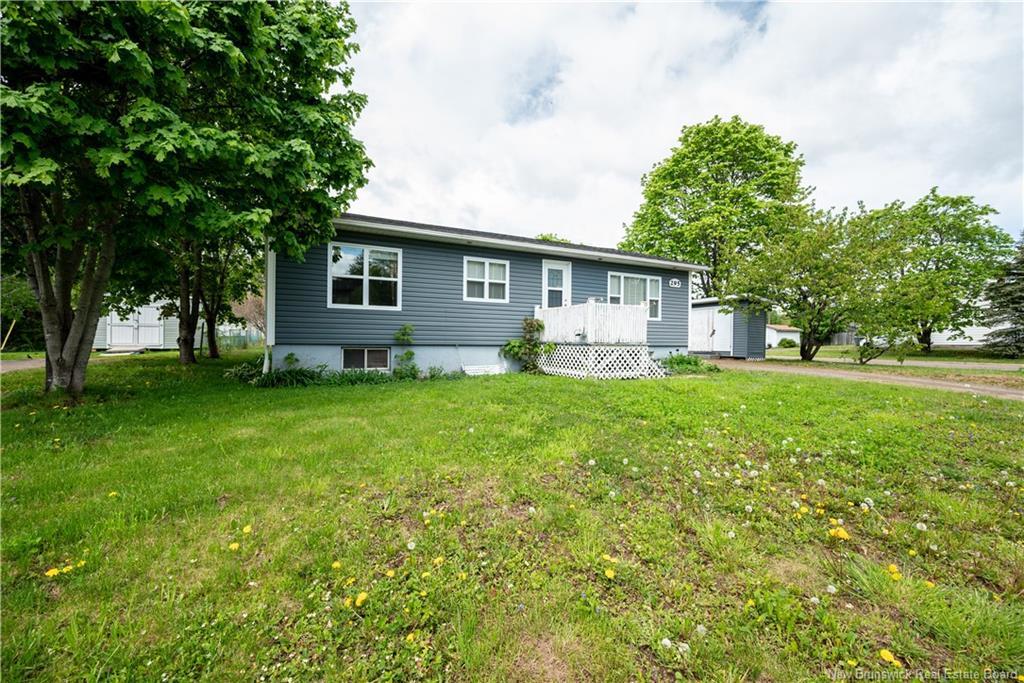 295 Buckingham Ave, Riverview, NB