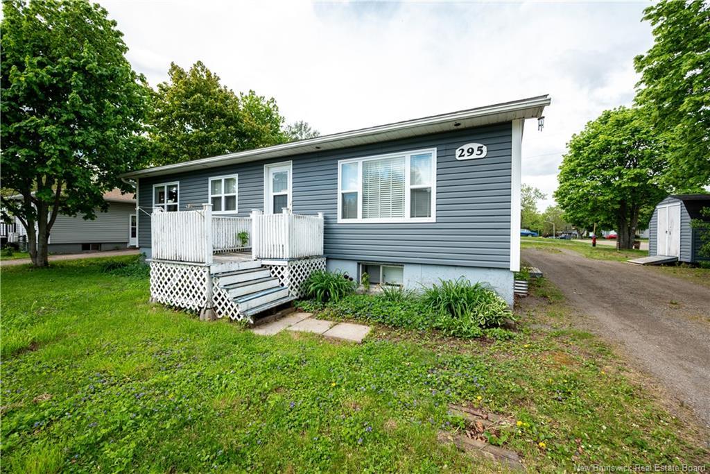 295 Buckingham Ave, Riverview, NB