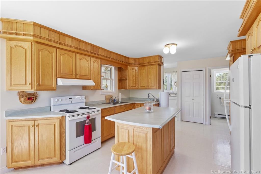 30 Willow Ave, Tracy, NB