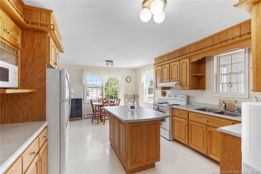 30 Willow Ave, Tracy, NB