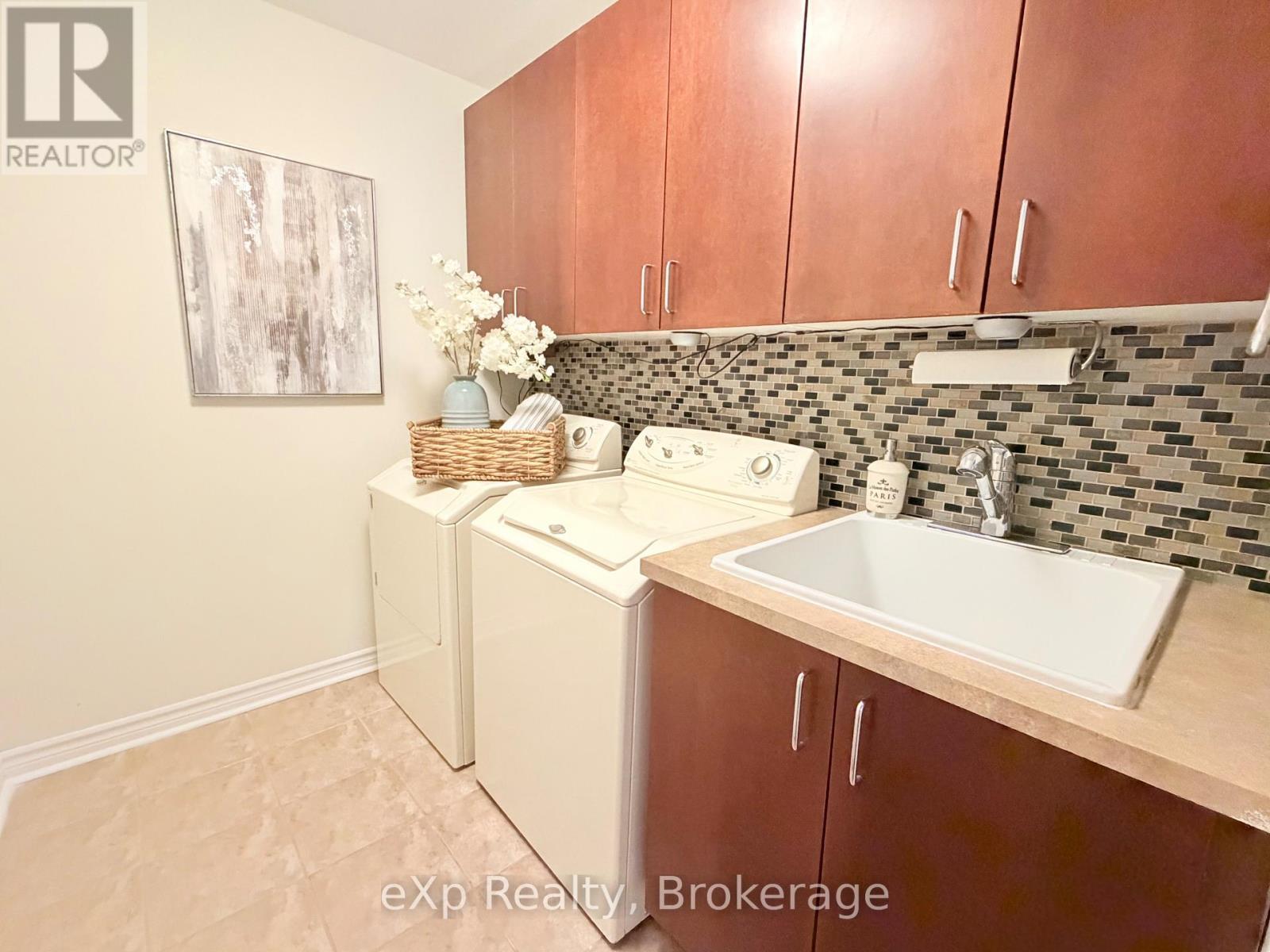 371 Carnwith Drive E, Whitby (Brooklin), ON - Indoor Photo Showing Laundry Room