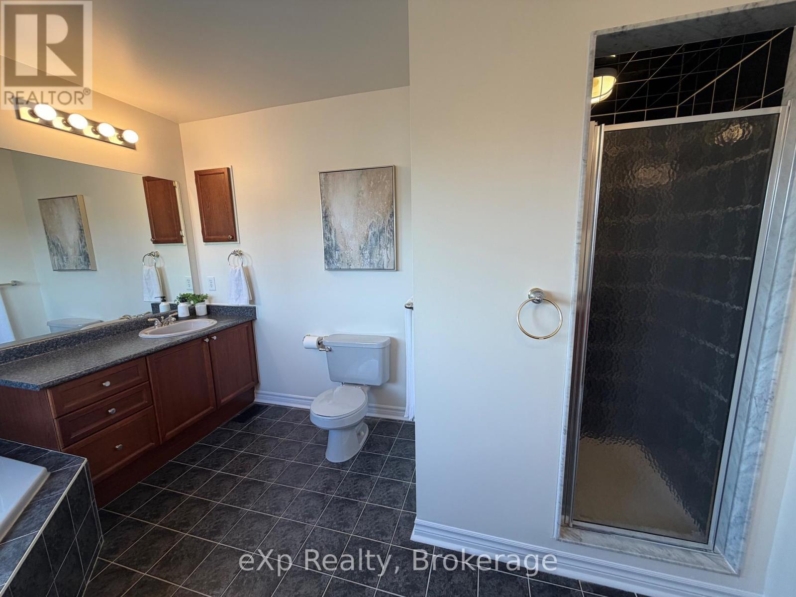 371 Carnwith Drive E, Whitby (Brooklin), ON - Indoor Photo Showing Bathroom