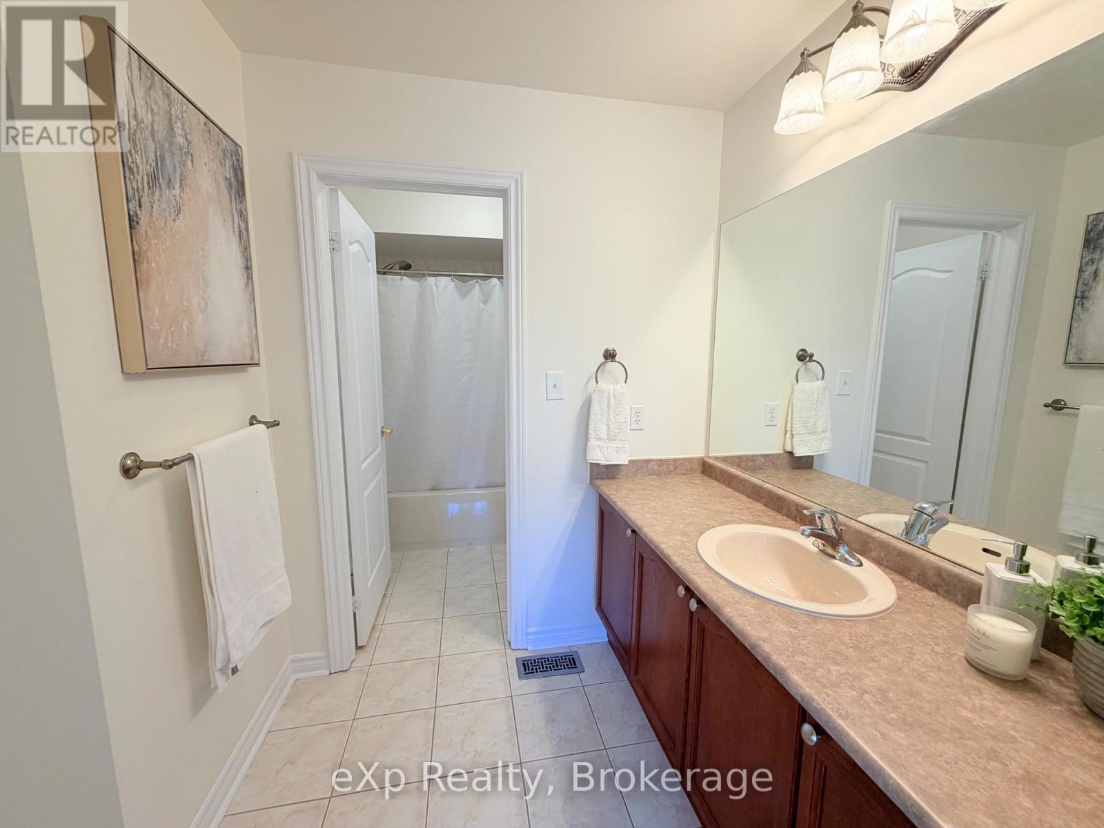 371 Carnwith Drive E, Whitby (Brooklin), ON - Indoor Photo Showing Bathroom
