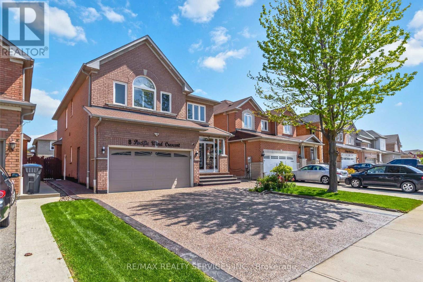 8 Pacific Wind Crescent, Brampton, ON - Outdoor With Facade
