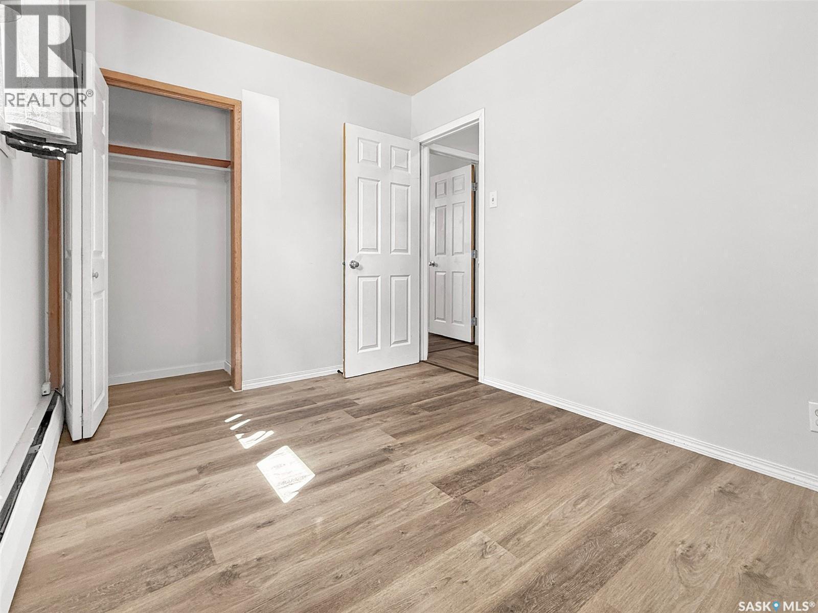 373 2Nd Avenue Se, Swift Current, SK - Indoor Photo Showing Other Room