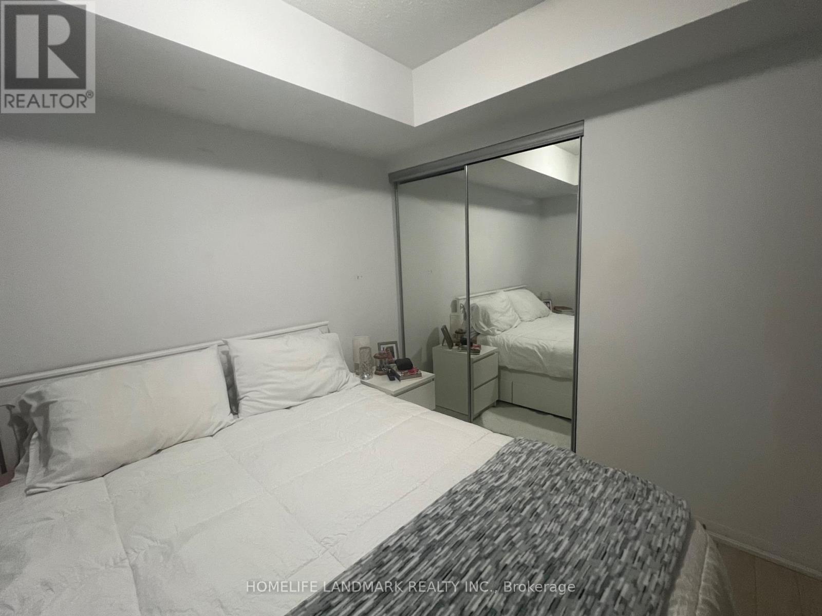 710 - 3091 Dufferin Street, Toronto, ON - Indoor Photo Showing Bedroom