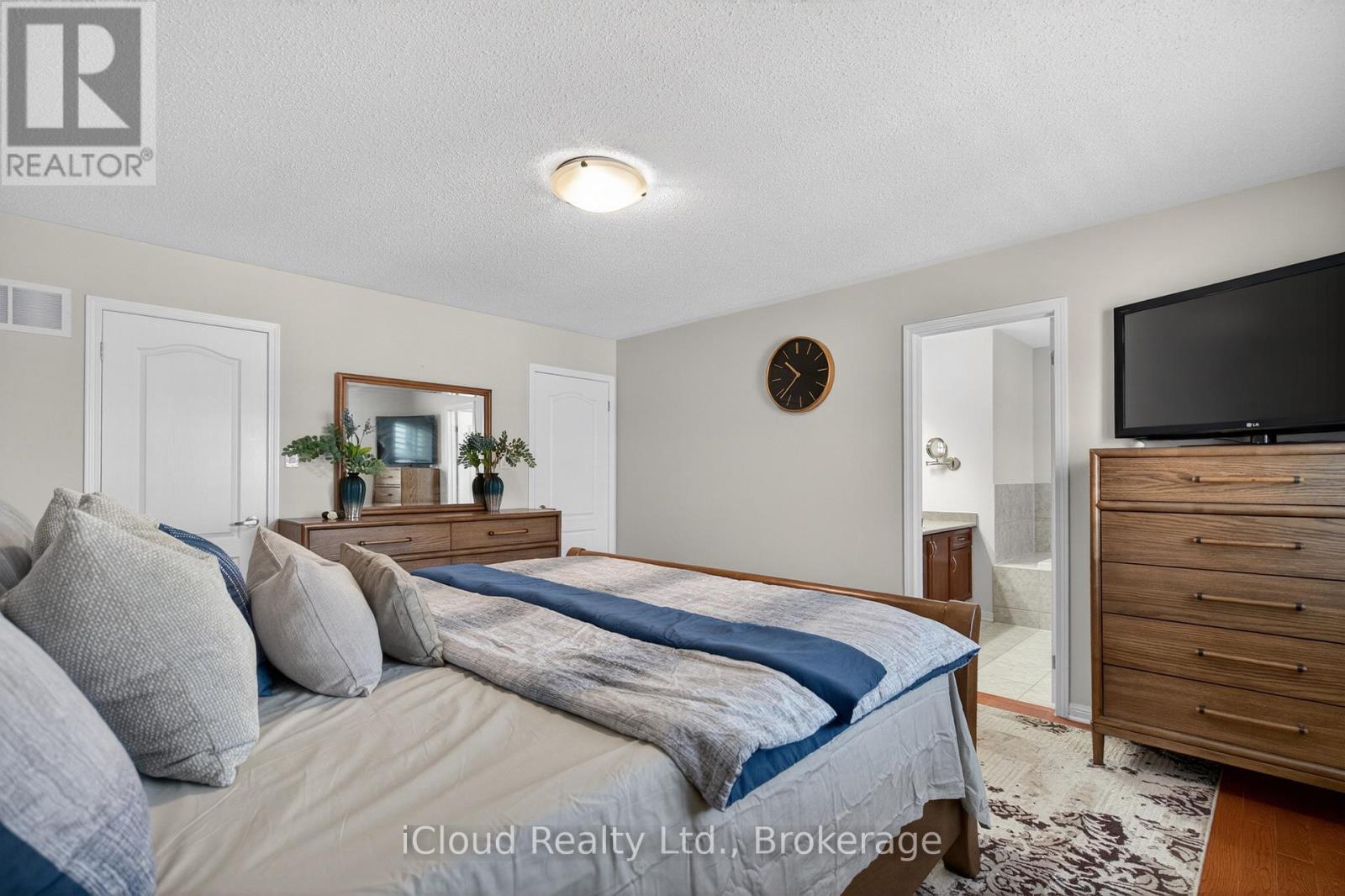 676 Speyer Circle, Milton, ON