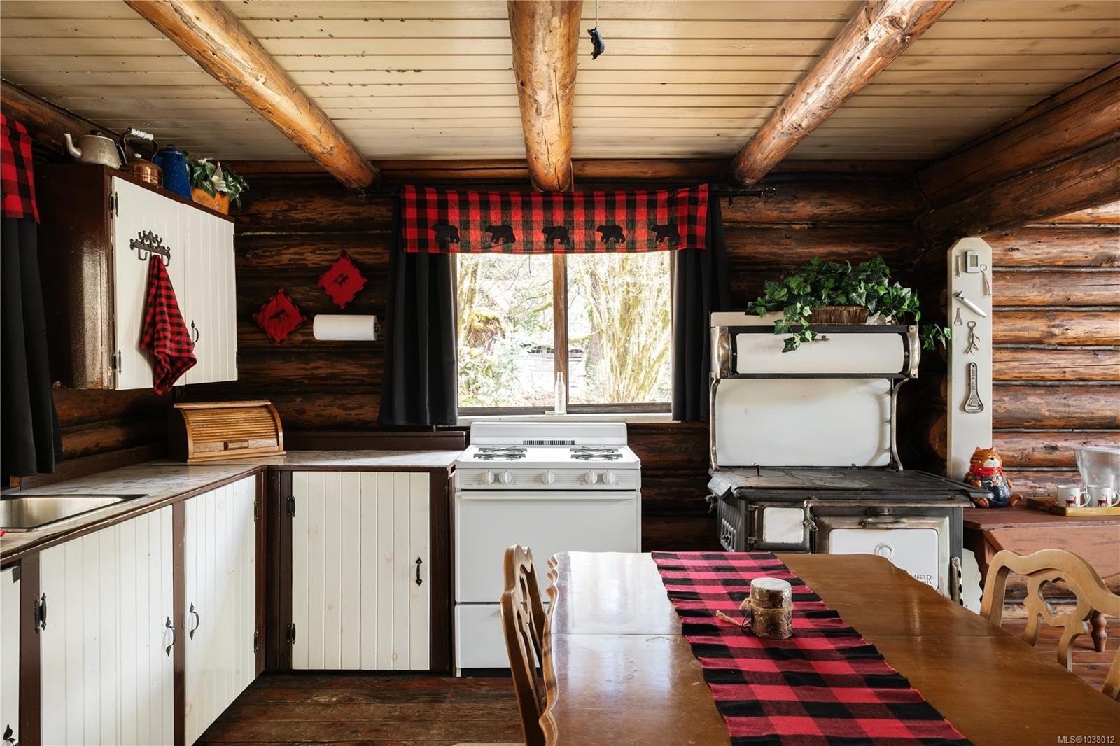 11409 Youbou Rd, Youbou, BC