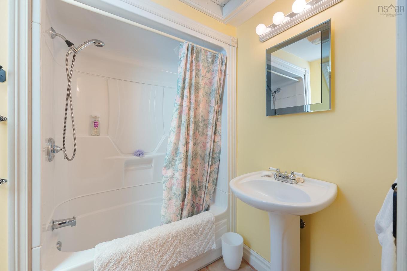 374 Main Street, Middleton, NS