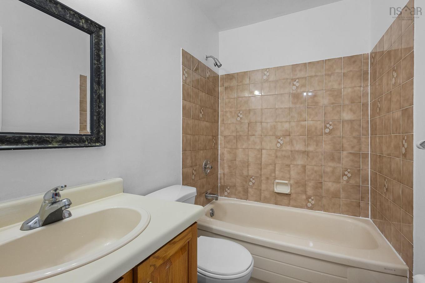 303 131 Farnham Gate Road, Halifax, NS