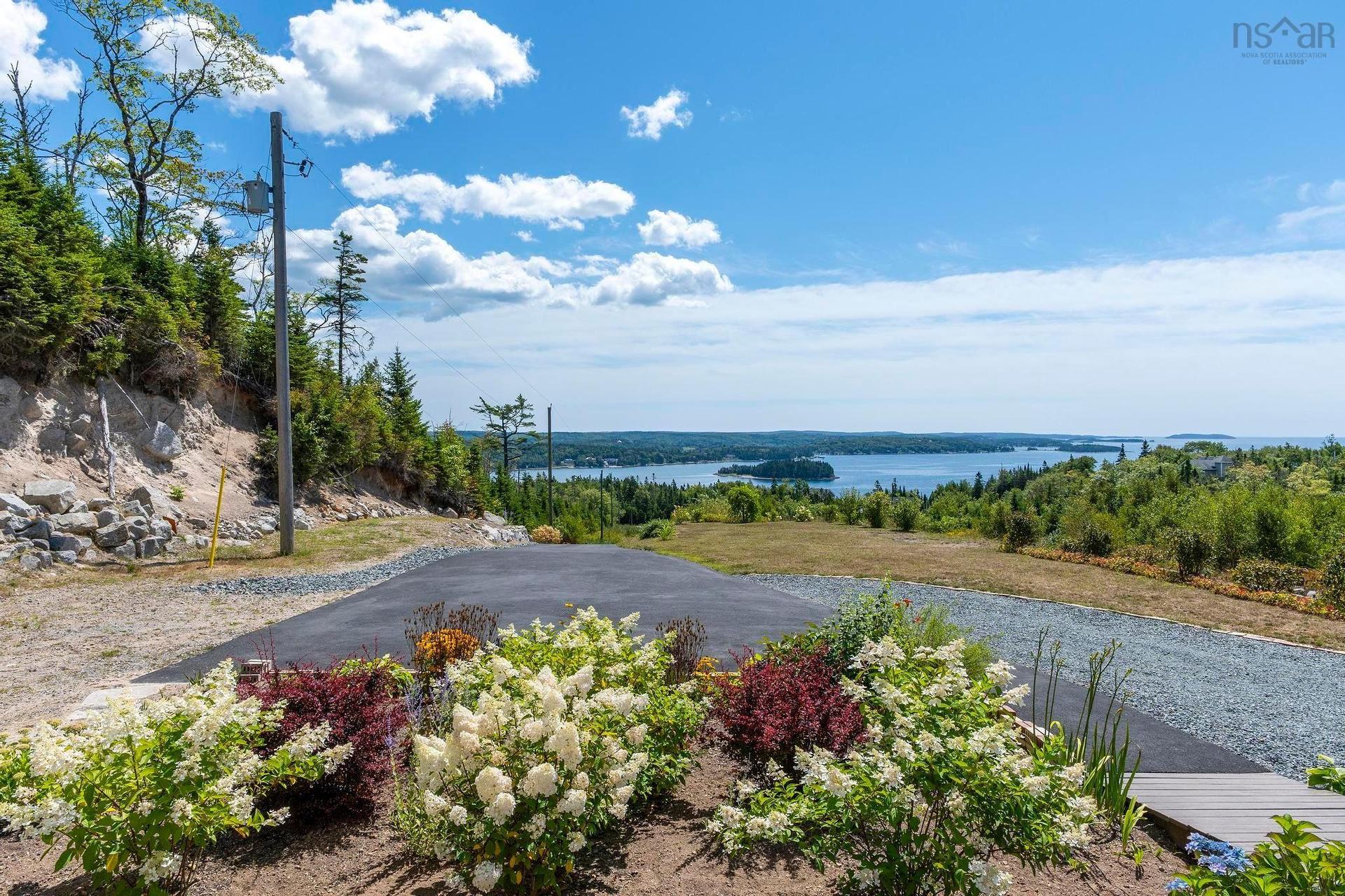 166 Hillside Drive, Boutiliers Point, NS
