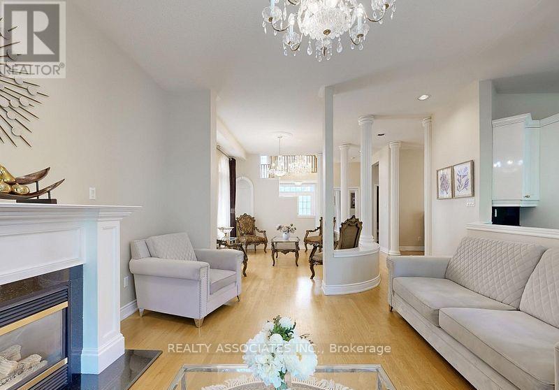 2 Lord Nelson Court, Richmond Hill, ON - Indoor Photo Showing Living Room With Fireplace