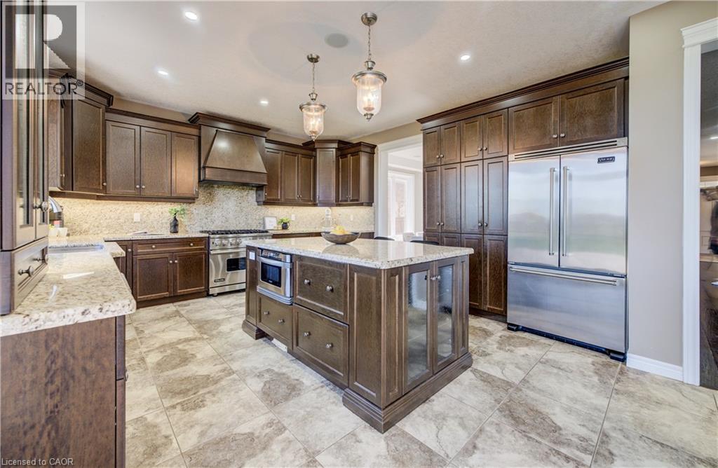 264 Evens Pond Crescent, Kitchener, ON - Indoor Photo Showing Kitchen With Stainless Steel Kitchen With Upgraded Kitchen