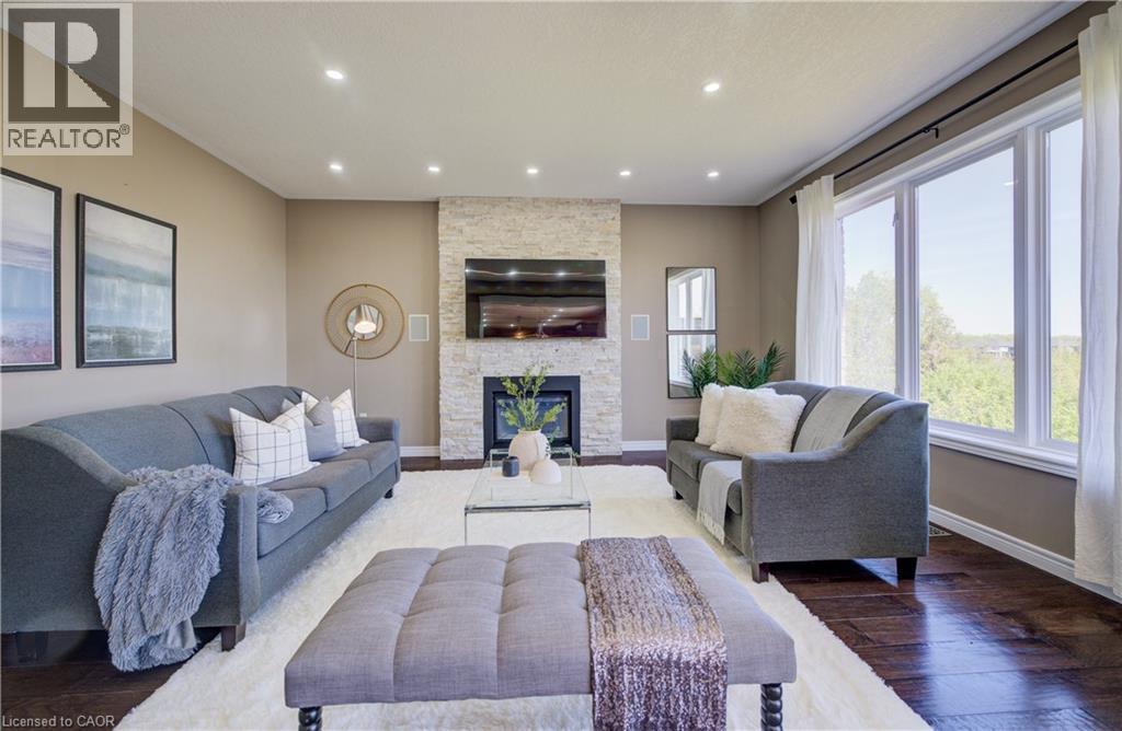 264 Evens Pond Crescent, Kitchener, ON - Indoor Photo Showing Living Room With Fireplace