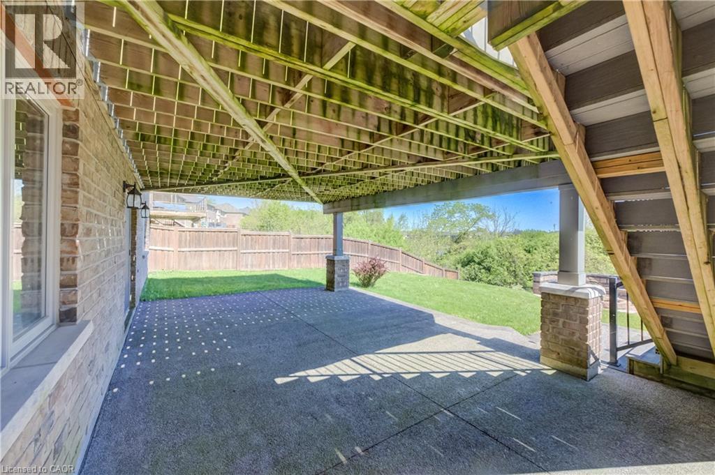 264 Evens Pond Crescent, Kitchener, ON - Outdoor