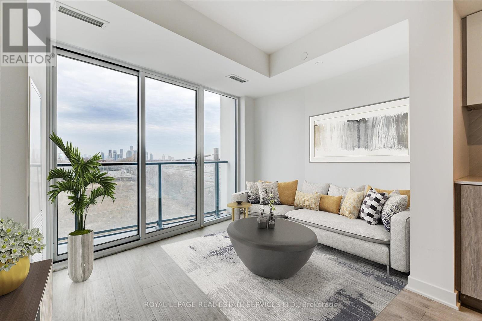 #523 - 36 Zorra Street, Toronto, ON - Indoor