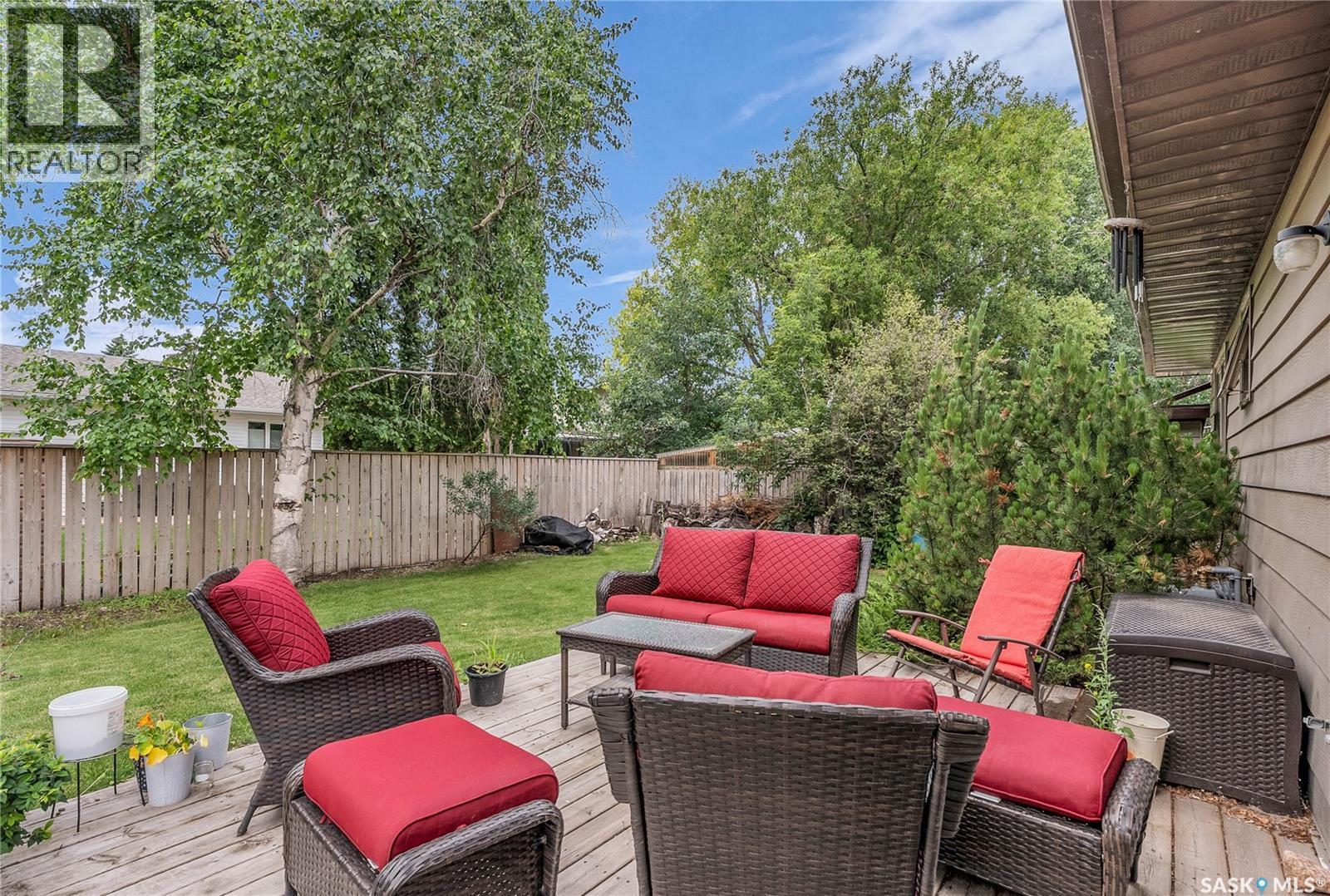 231 Benesh Crescent, Saskatoon, SK - Outdoor With Deck Patio Veranda
