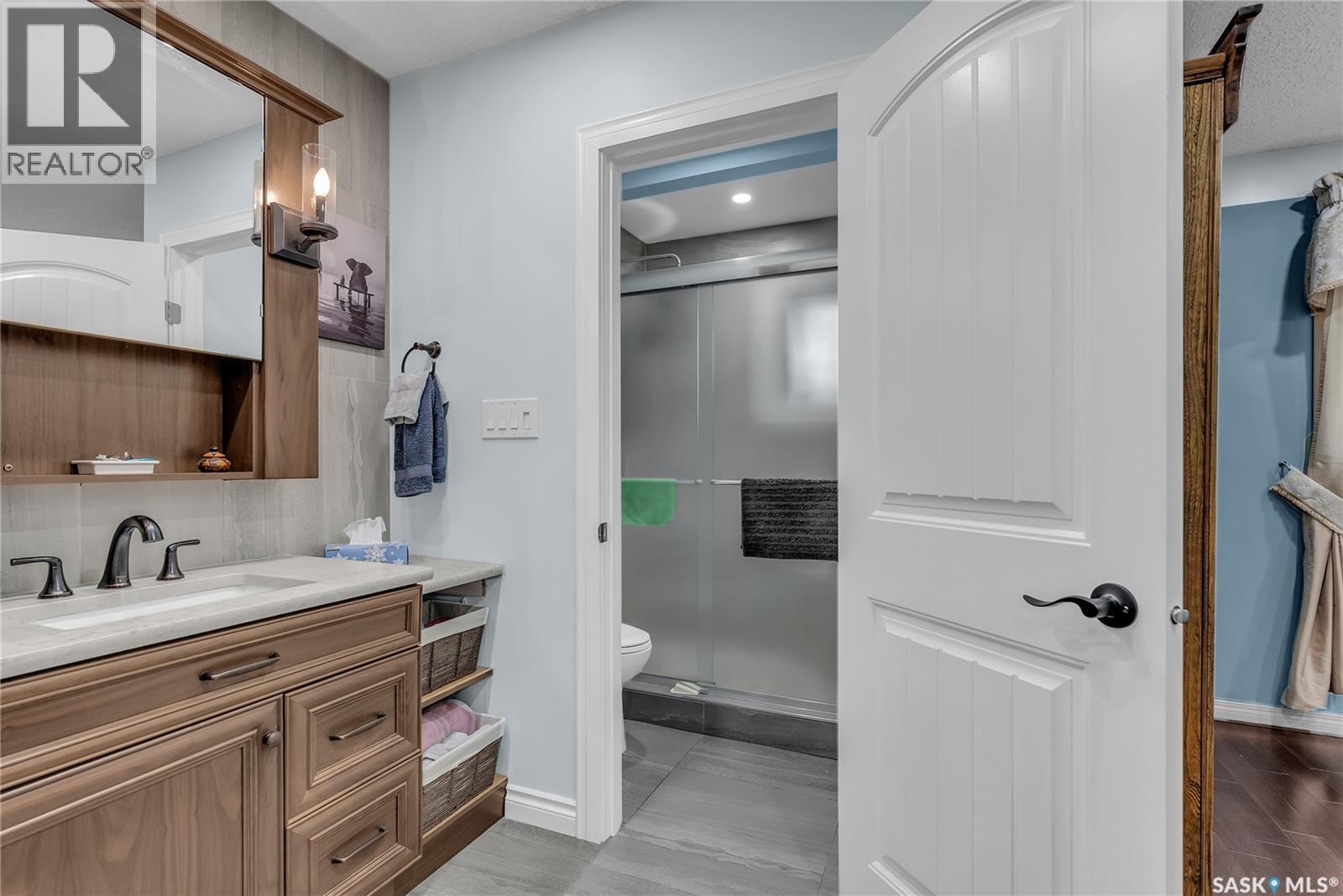 231 Benesh Crescent, Saskatoon, SK - Indoor Photo Showing Other Room
