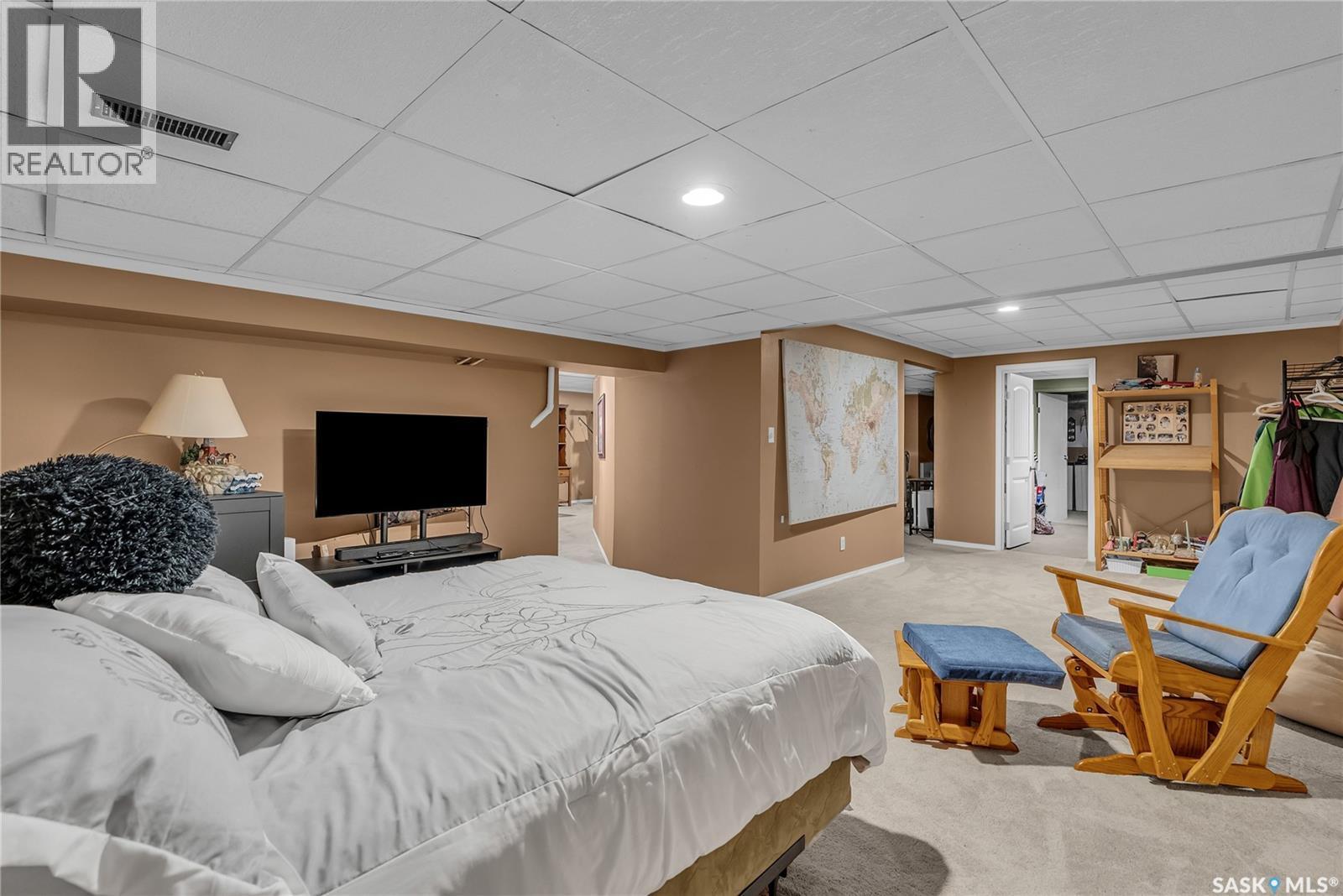 231 Benesh Crescent, Saskatoon, SK - Indoor Photo Showing Bedroom