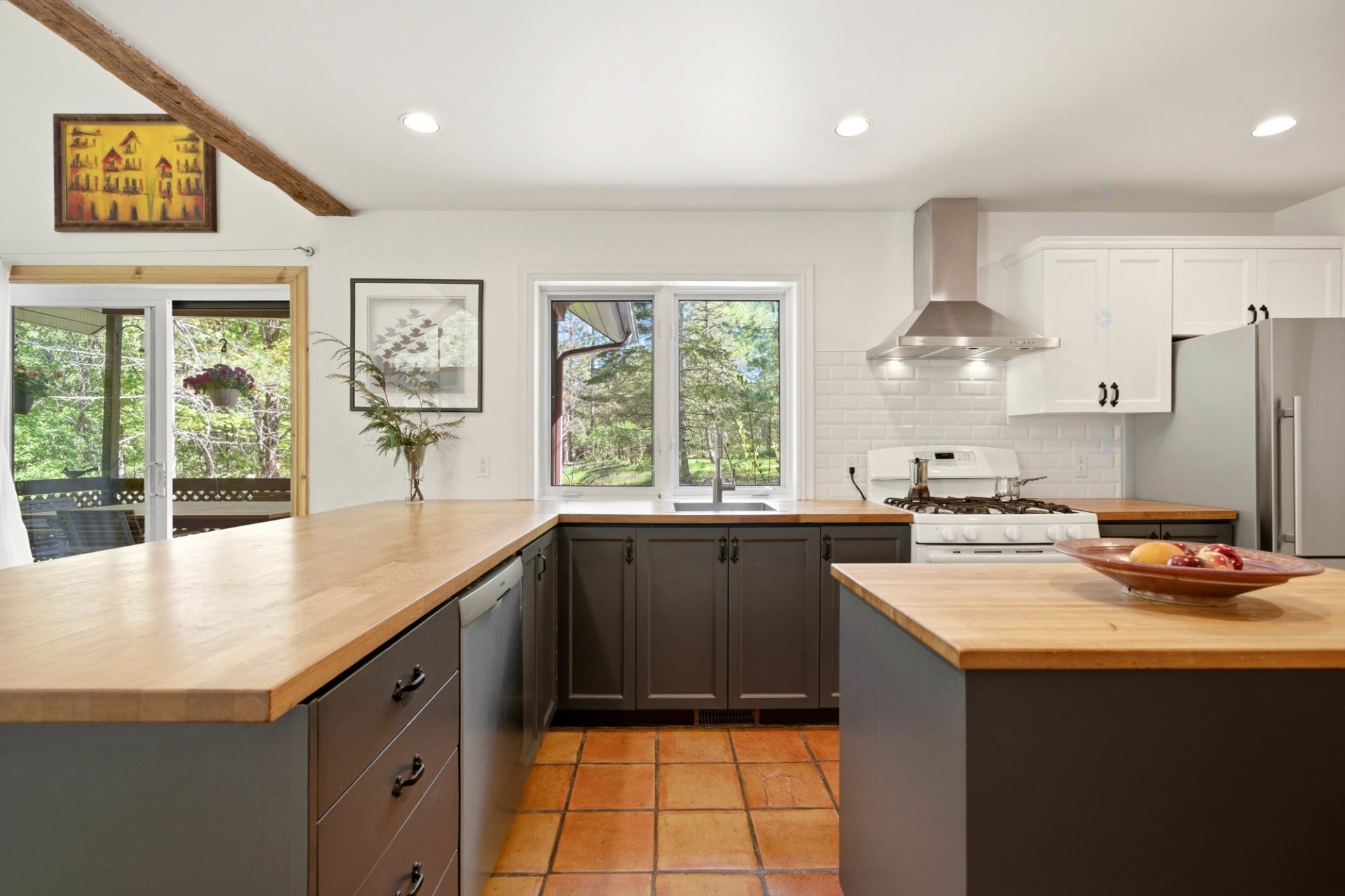 Kitchen - 250 Ch. Judd, Sutton, QC - Indoor Photo Showing Kitchen