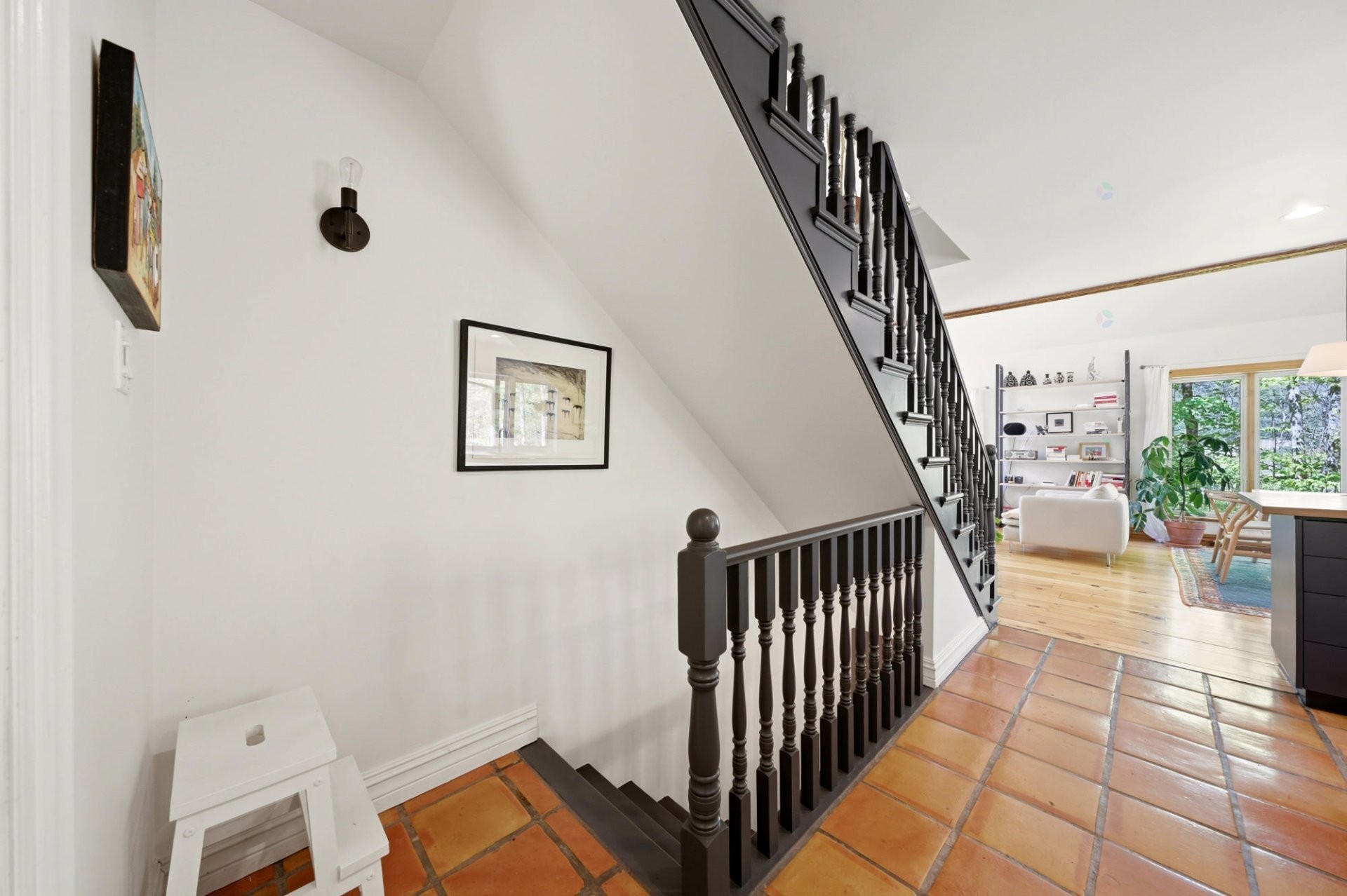 Staircase - 250 Ch. Judd, Sutton, QC - Indoor Photo Showing Other Room
