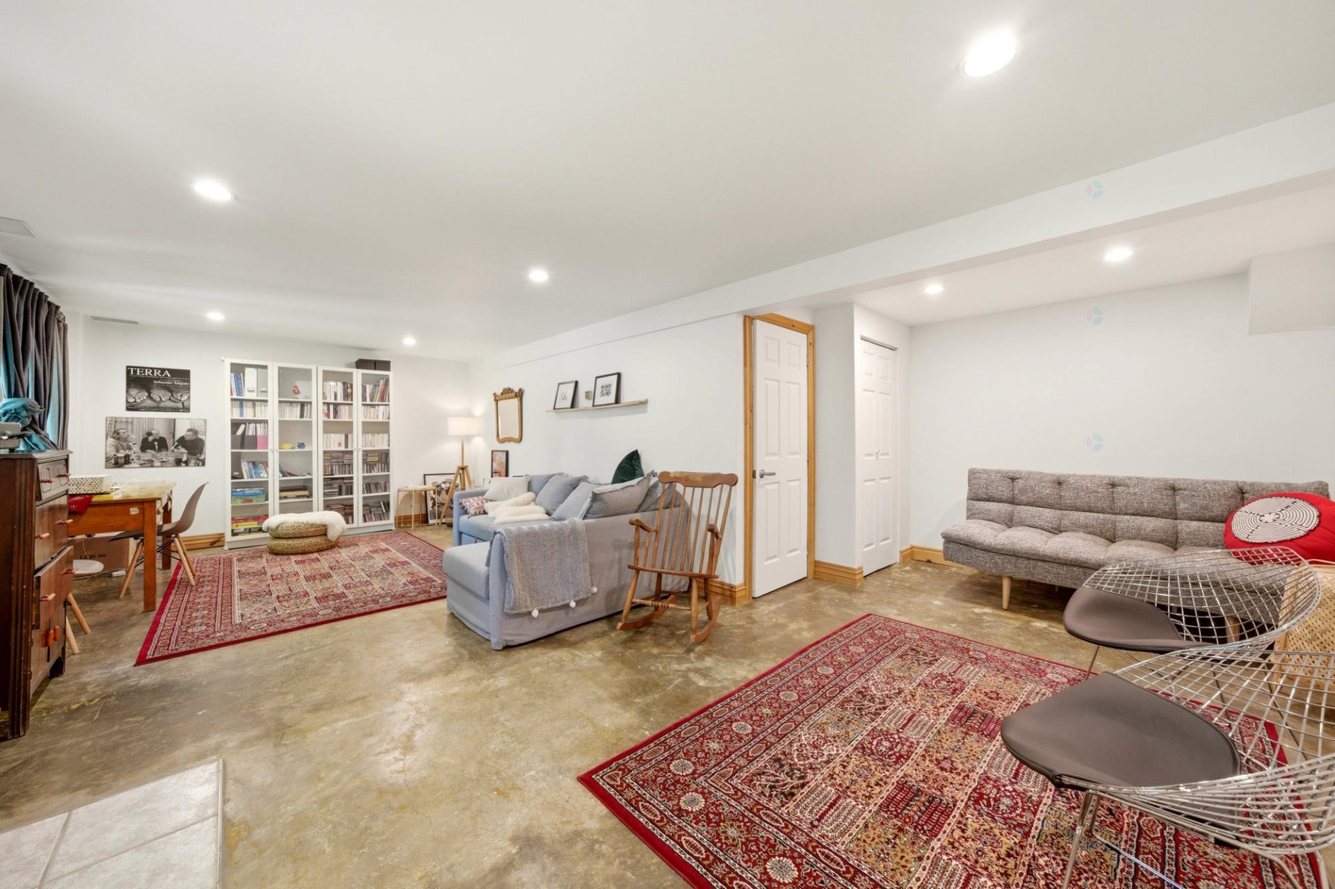 Basement - 250 Ch. Judd, Sutton, QC - Indoor Photo Showing Living Room