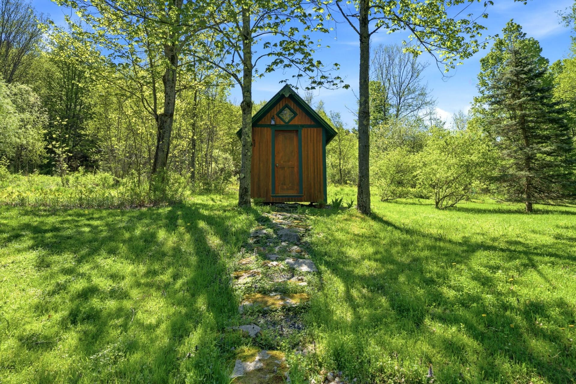Shed - 250 Ch. Judd, Sutton, QC - Outdoor
