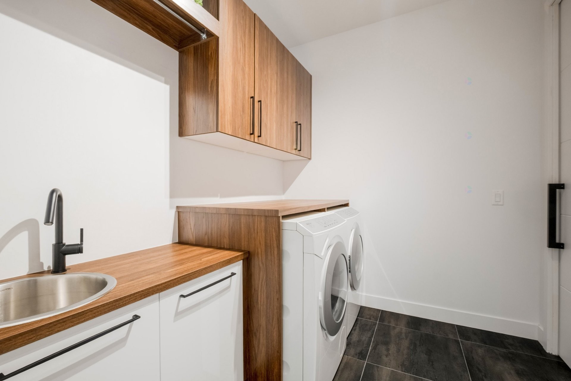 Laundry - 612 Rue Du Chardonnay, Sherbrooke (Les Nations), QC - Indoor Photo Showing Laundry Room