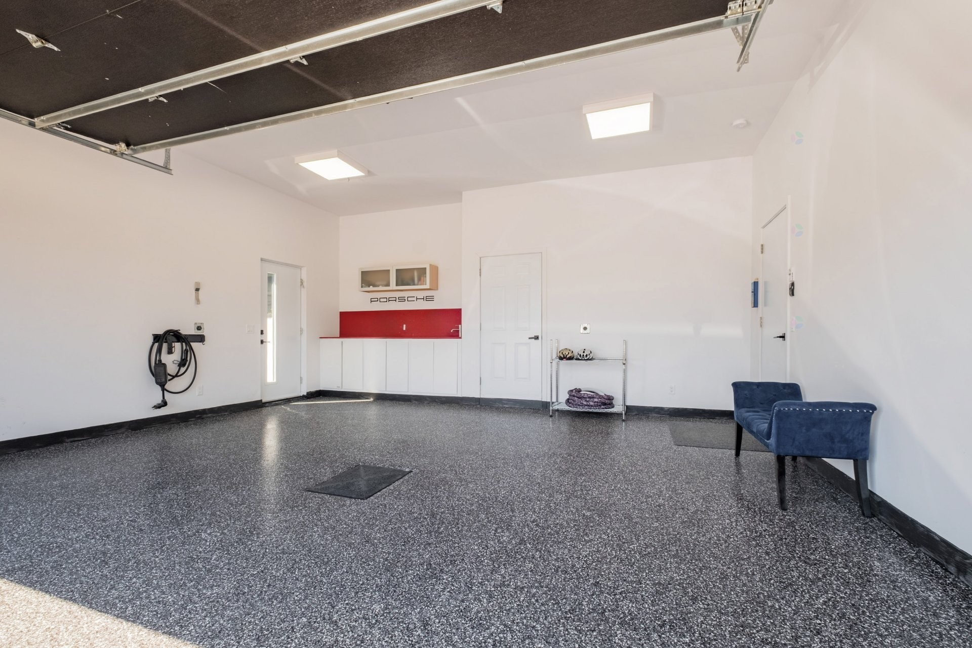 Garage - 612 Rue Du Chardonnay, Sherbrooke (Les Nations), QC - Indoor Photo Showing Garage