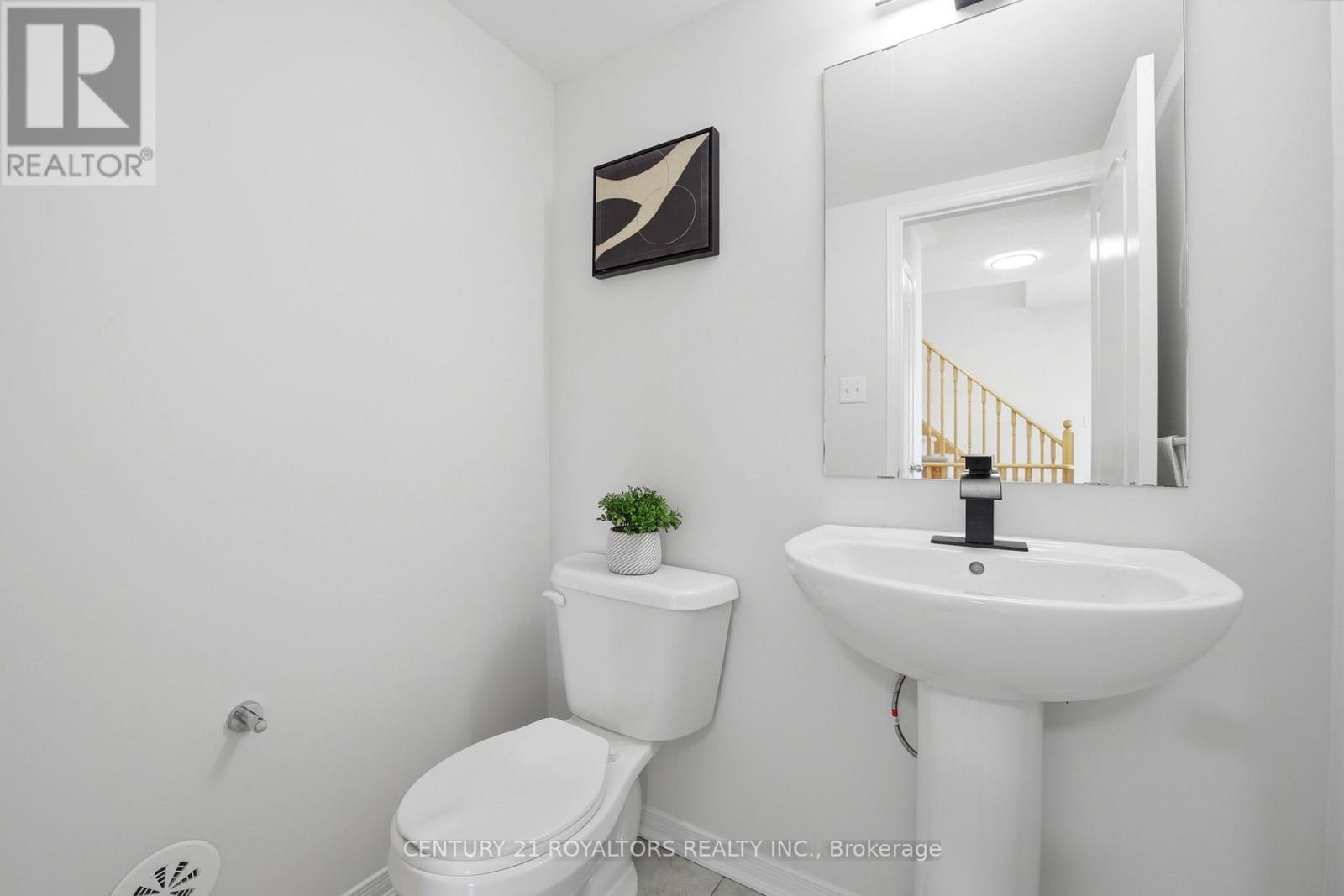 2448 Bromus Path, Oshawa, ON - Indoor Photo Showing Bathroom