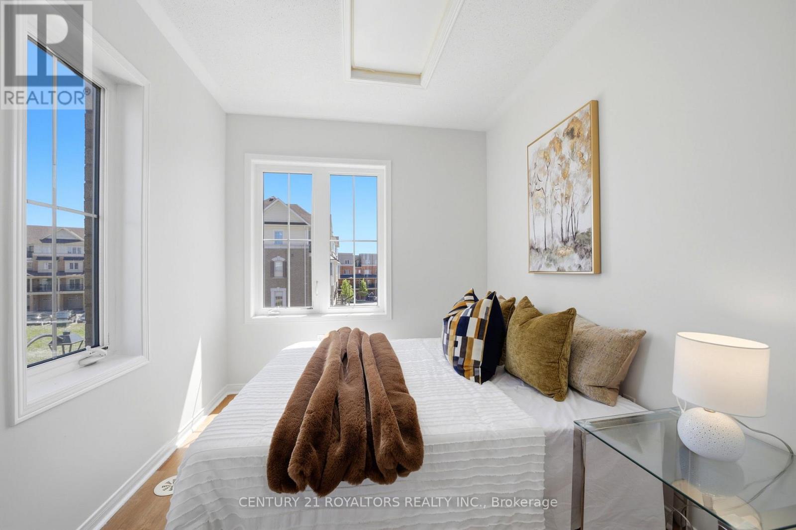 2448 Bromus Path, Oshawa, ON - Indoor Photo Showing Other Room