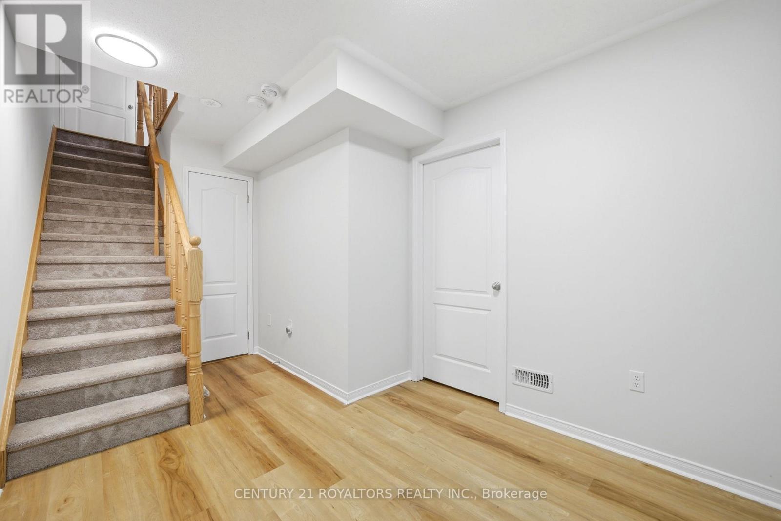 2448 Bromus Path, Oshawa, ON - Indoor Photo Showing Other Room