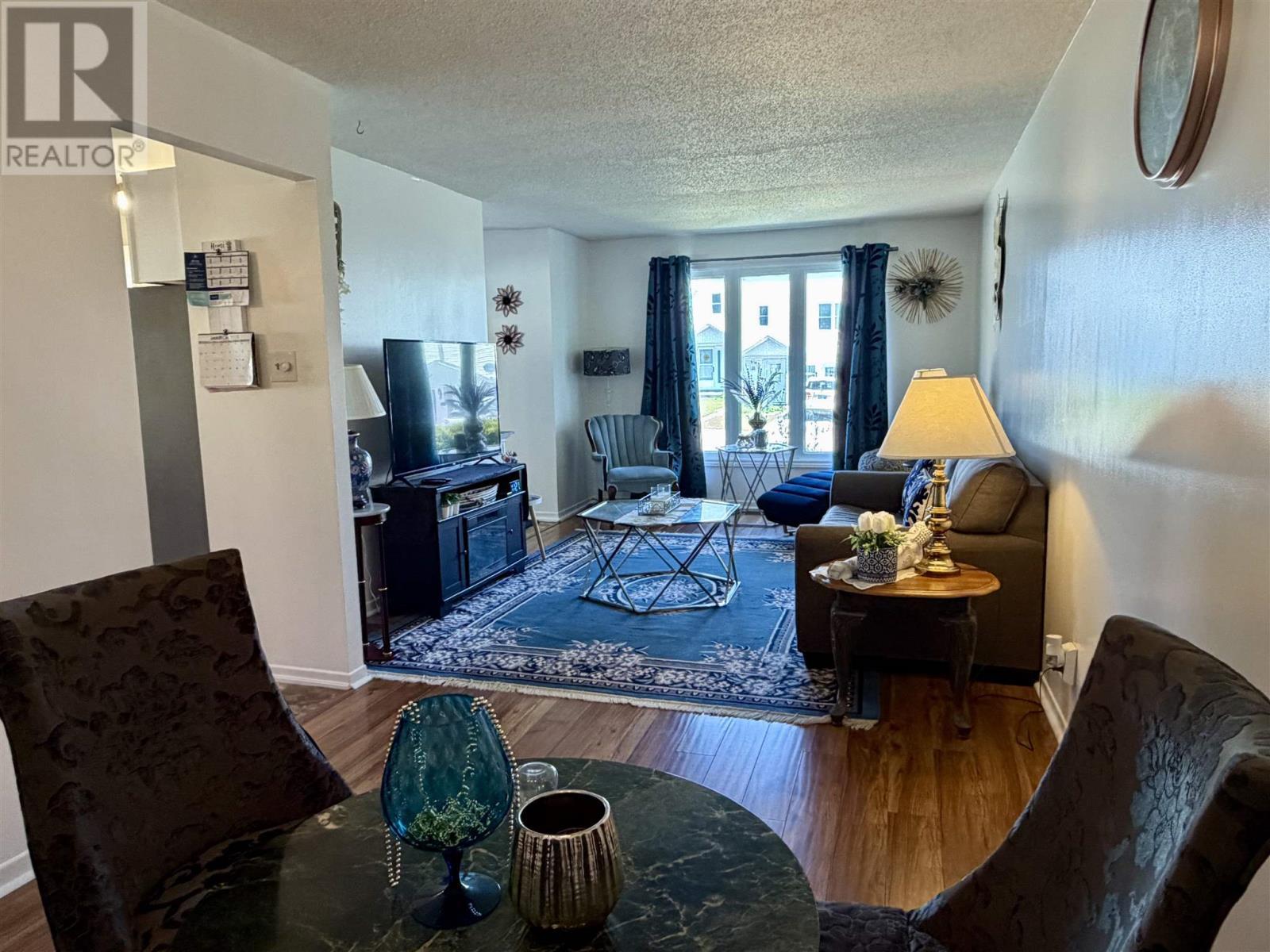 56 Farrell Cres, Elliot Lake, ON - Indoor Photo Showing Living Room