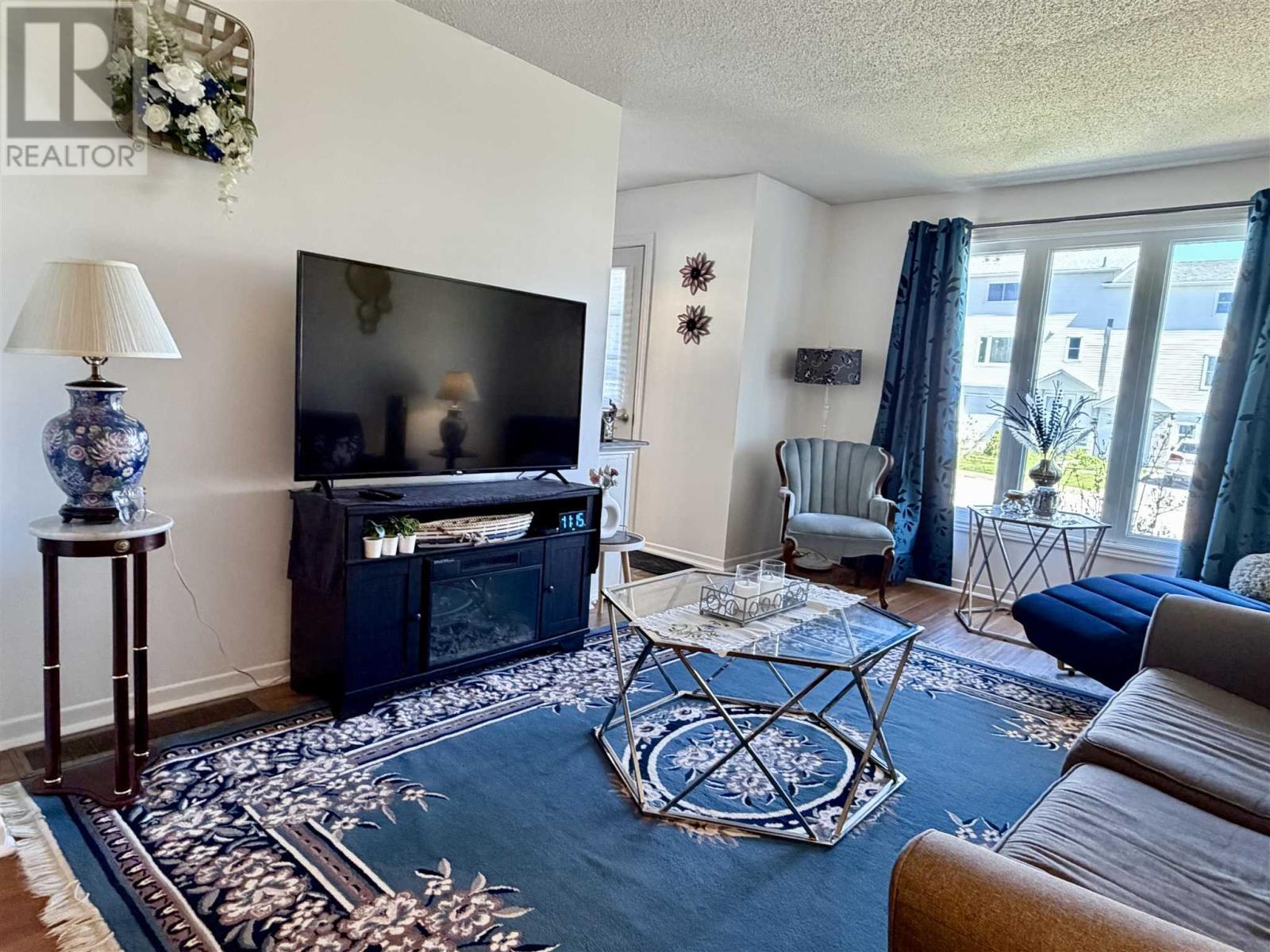 56 Farrell Cres, Elliot Lake, ON - Indoor Photo Showing Living Room