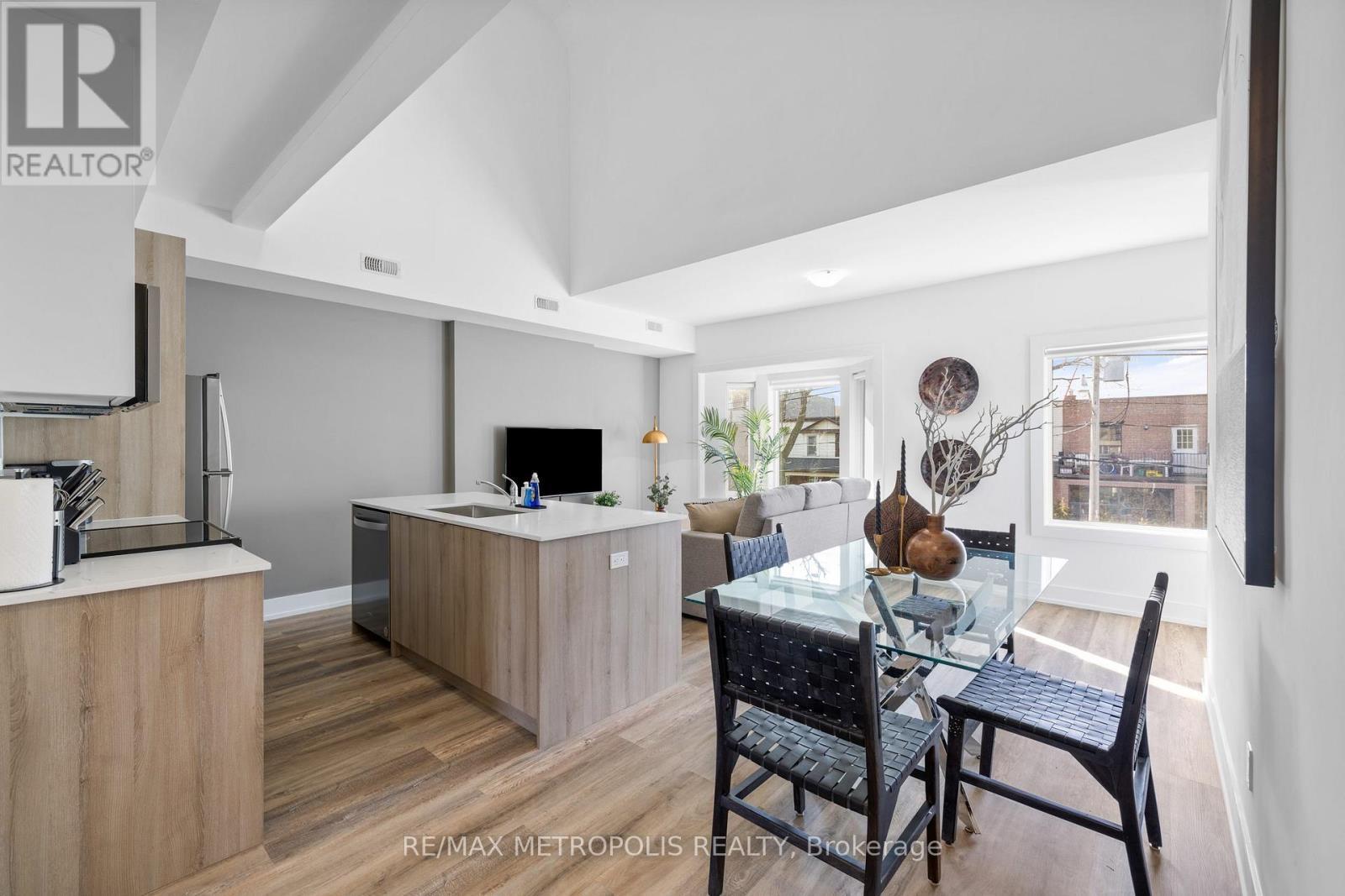 Unit A - 449 Lansdowne Avenue, Toronto, ON - Indoor