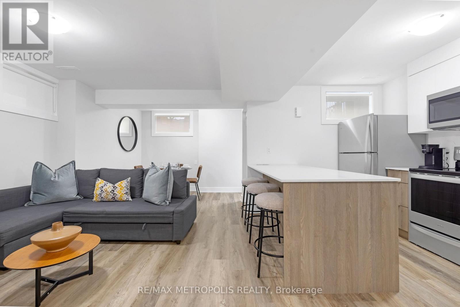 Unit C - 449 Lansdowne Avenue, Toronto, ON - Indoor