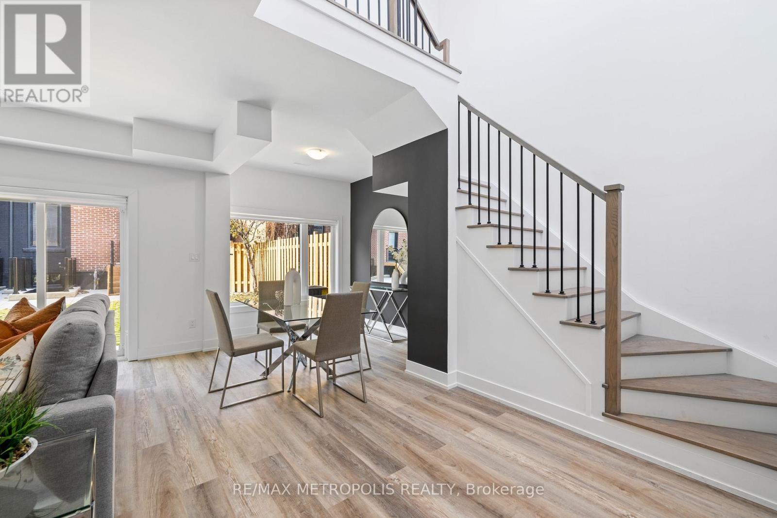 Unit D - 449 Lansdowne Avenue, Toronto, ON - Indoor