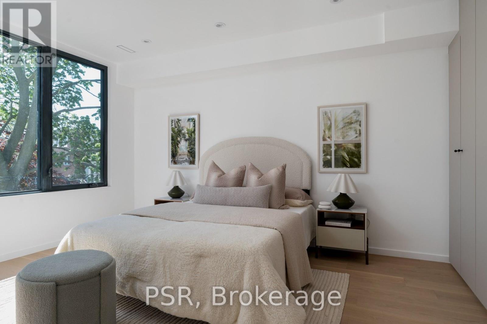 538 Duplex Avenue, Toronto, ON - Indoor Photo Showing Bedroom