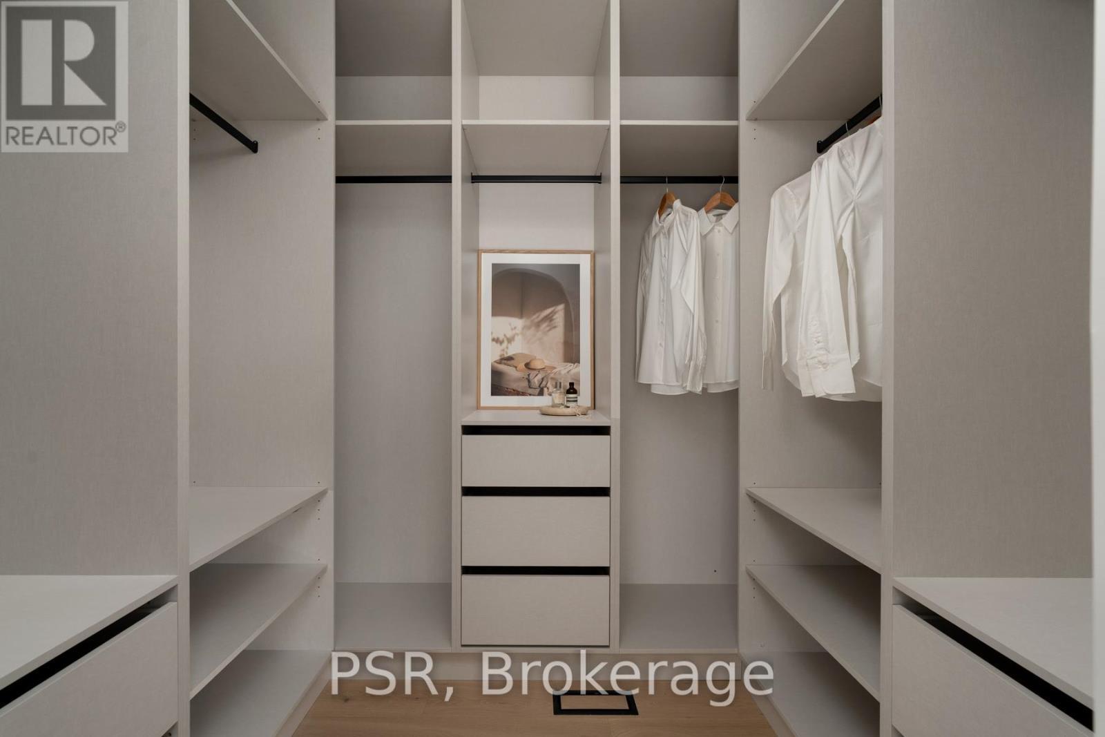 538 Duplex Avenue, Toronto, ON - Indoor With Storage
