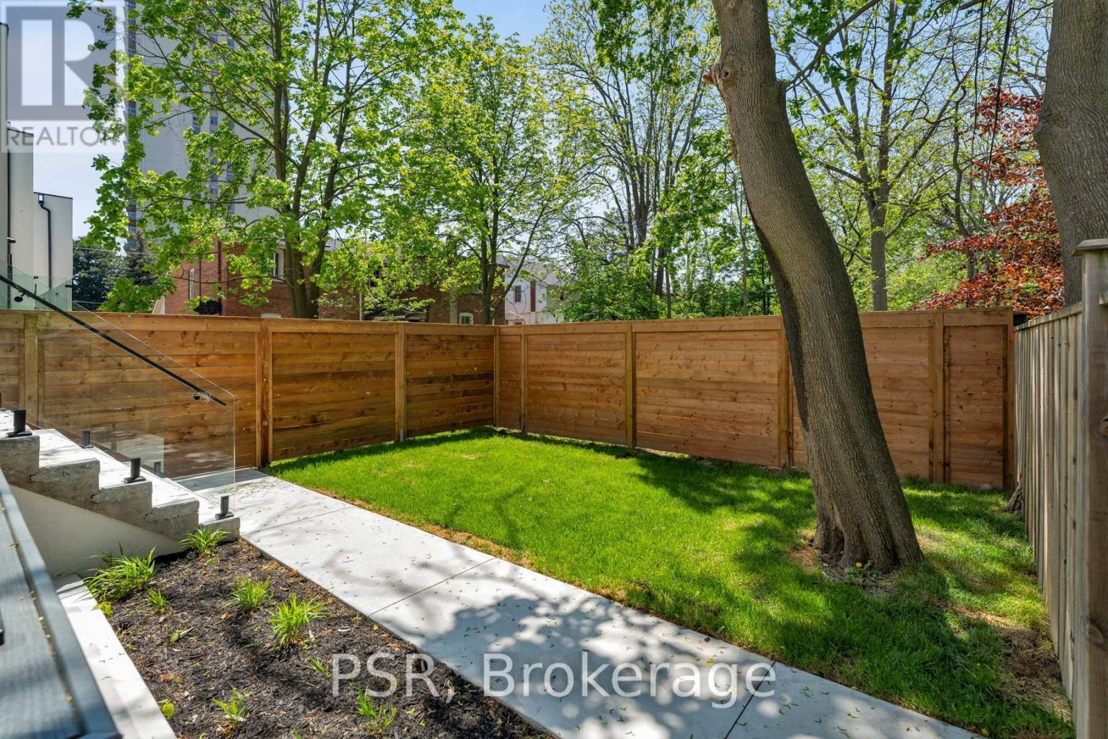 538 Duplex Avenue, Toronto, ON - Outdoor