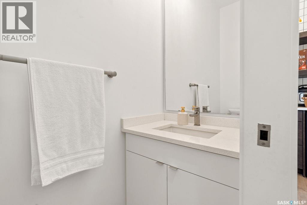 4238 Green Olive Way E, Regina, SK - Indoor Photo Showing Bathroom