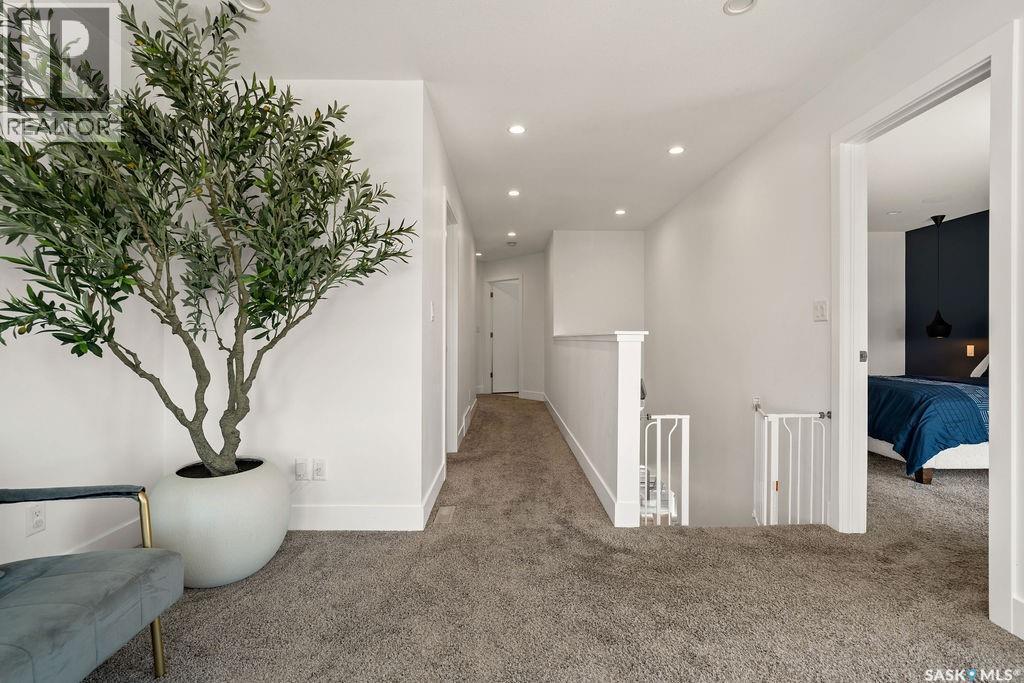 4238 Green Olive Way E, Regina, SK - Indoor Photo Showing Other Room