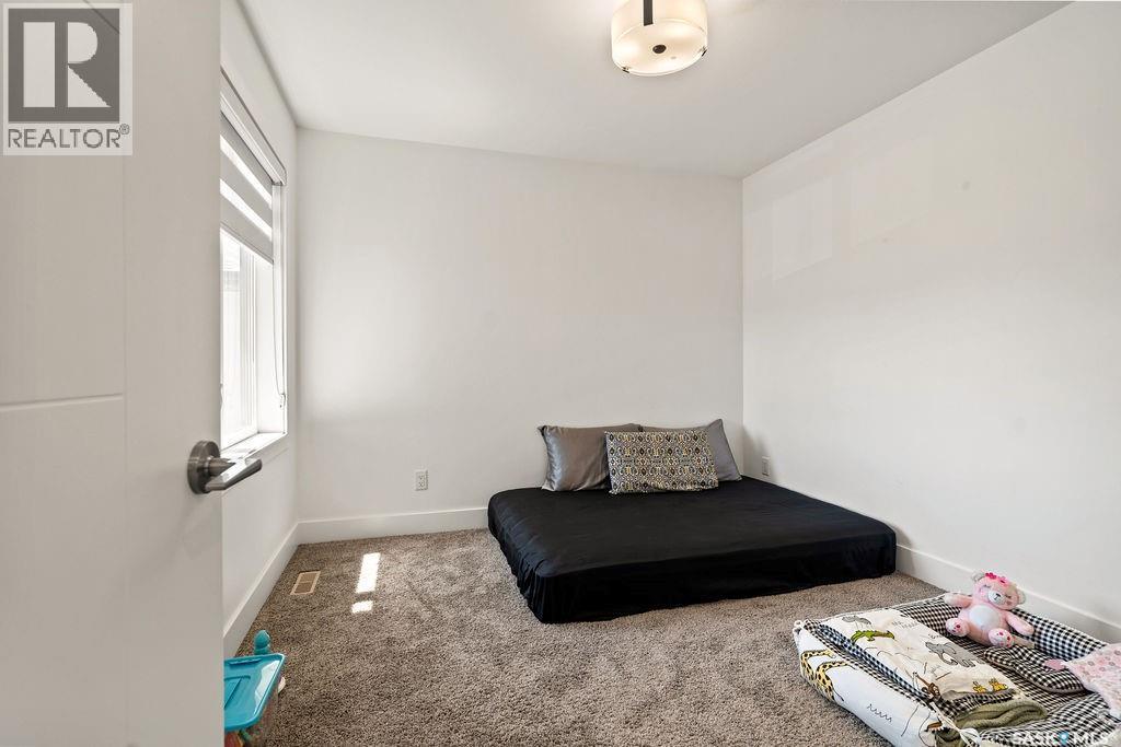 4238 Green Olive Way E, Regina, SK - Indoor