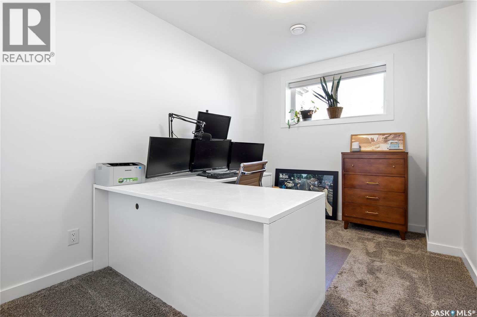 4238 Green Olive Way E, Regina, SK - Indoor Photo Showing Office