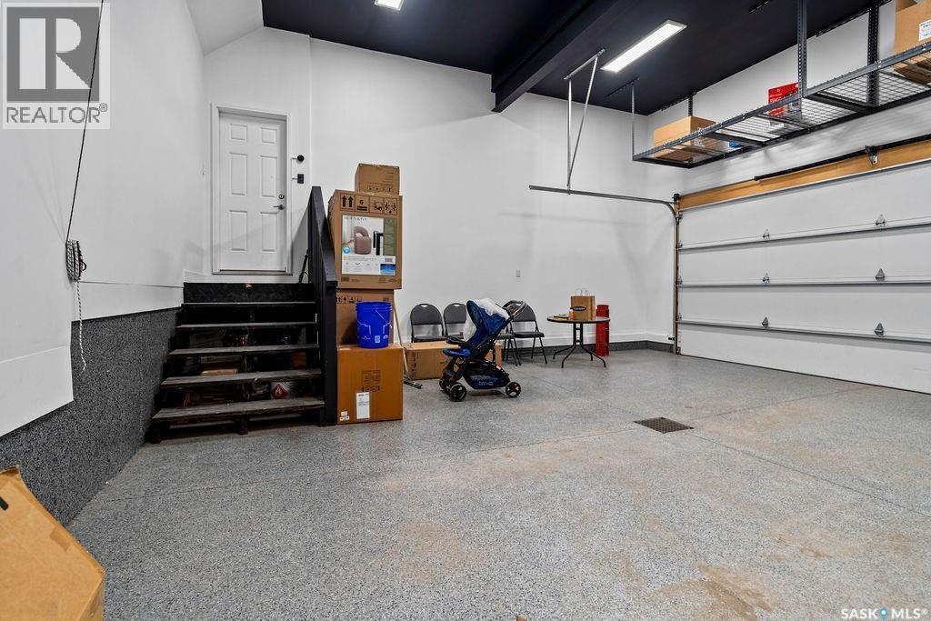 4238 Green Olive Way E, Regina, SK - Indoor Photo Showing Garage